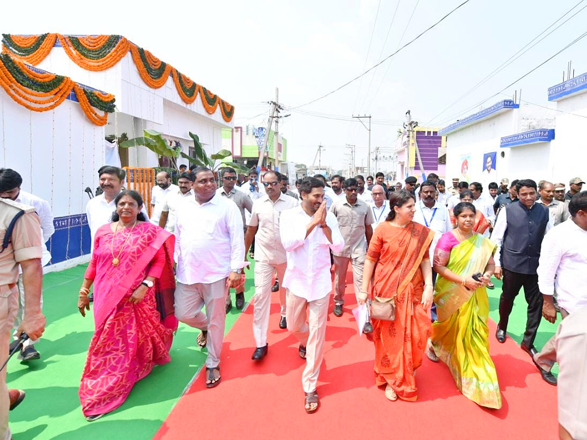 CM Jagan Public Meeting Kakinada Samarlakota Photos Photos - Sakshi11