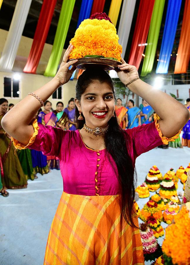 bathukamma celebrations in hyderabad - Sakshi10