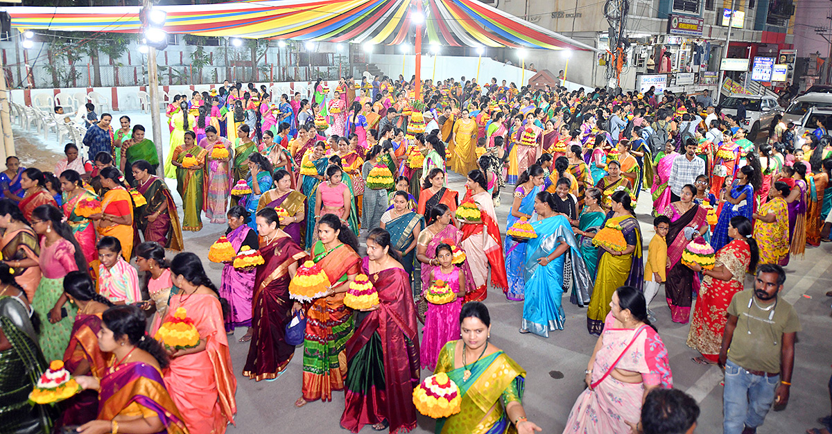 bathukamma celebrations in hyderabad - Sakshi19