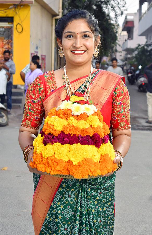 bathukamma celebrations in hyderabad - Sakshi5