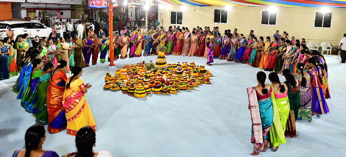 bathukamma celebrations in hyderabad - Sakshi6