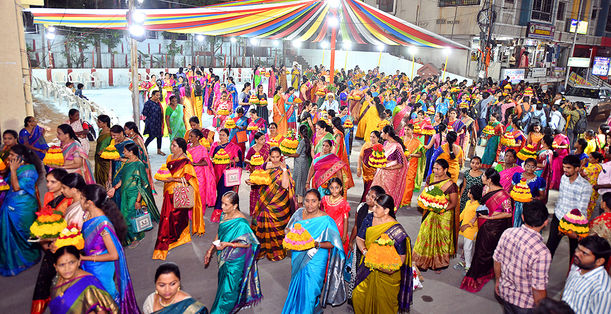 bathukamma celebrations in hyderabad - Sakshi9