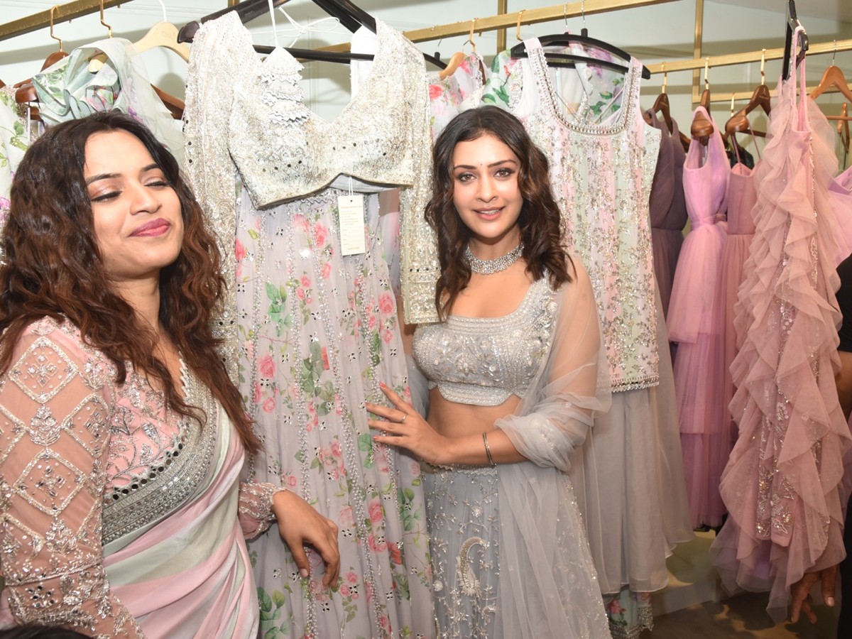 Payal Rajput Visited Designer Anusha Reddys Collections Store - Sakshi13