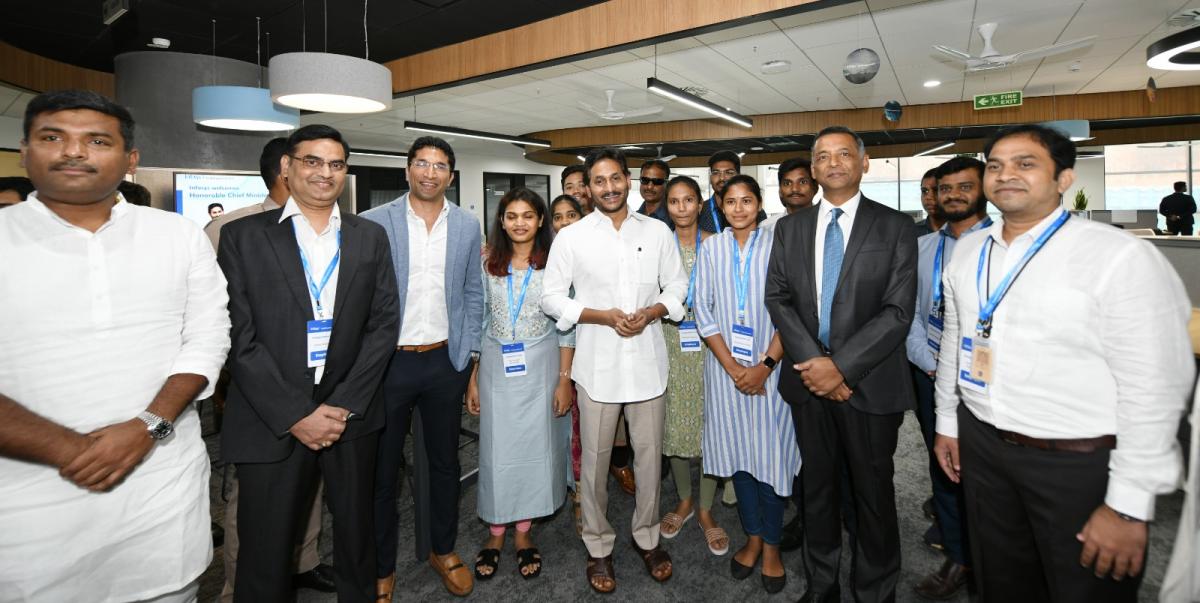 AP CM YS Jagan Vishakapatnam Anakapalle Tour Photos - Sakshi12