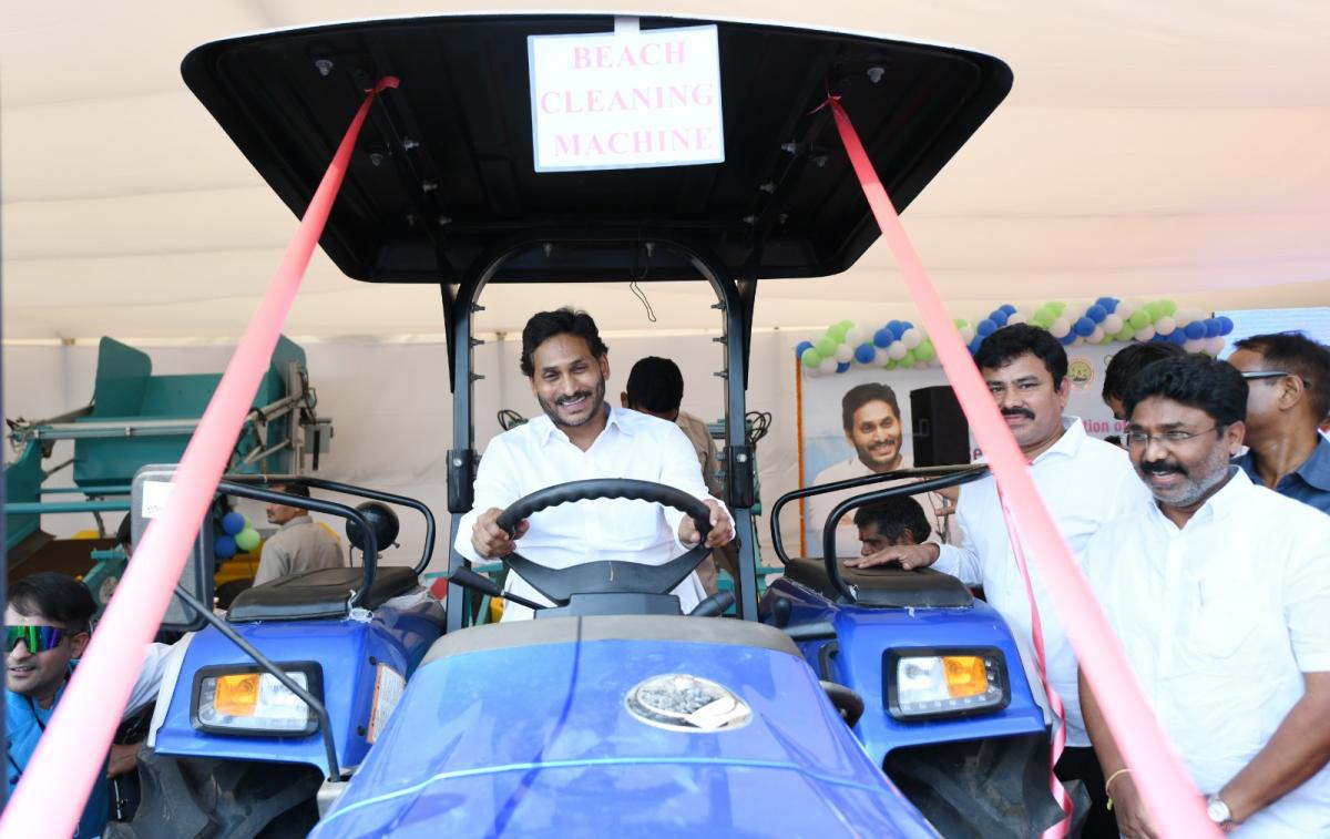 AP CM YS Jagan Vishakapatnam Anakapalle Tour Photos - Sakshi35