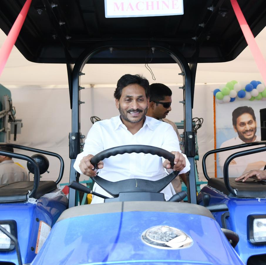 AP CM YS Jagan Vishakapatnam Anakapalle Tour Photos - Sakshi33