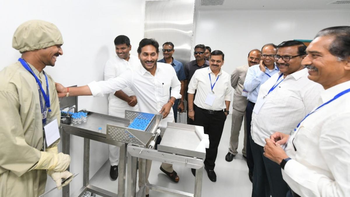 AP CM YS Jagan Vishakapatnam Anakapalle Tour Photos - Sakshi36