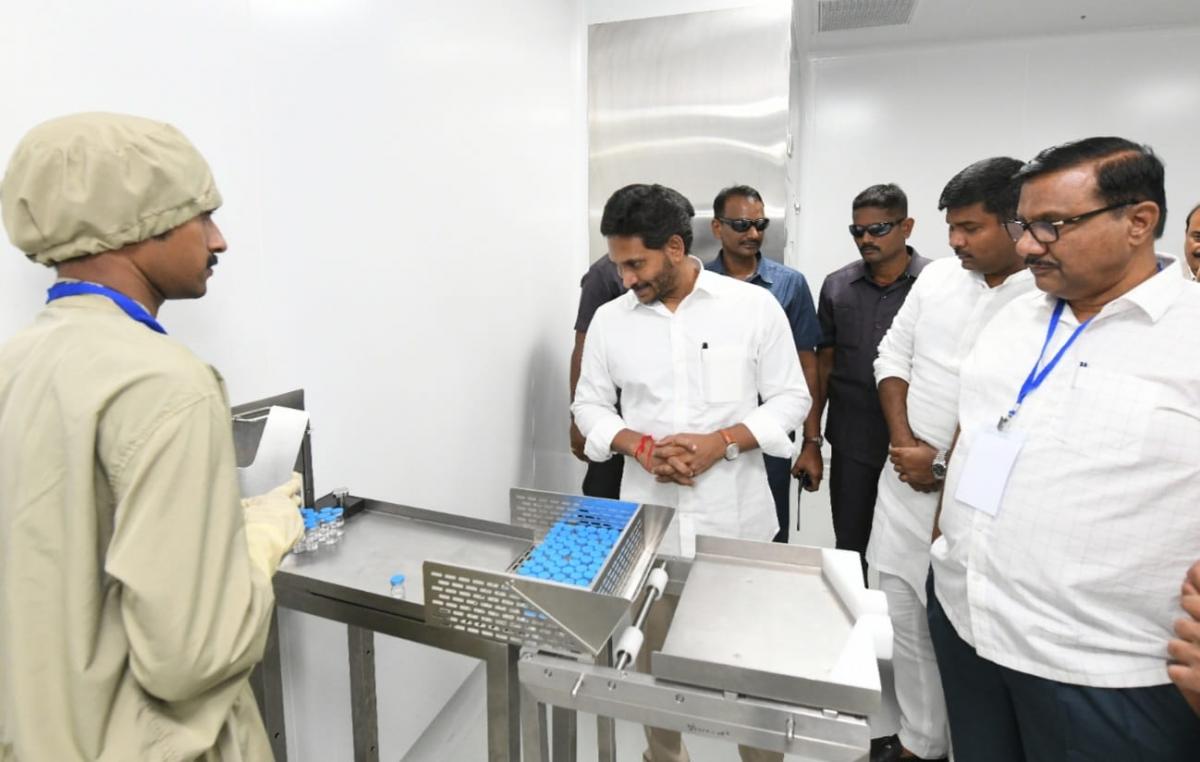 AP CM YS Jagan Vishakapatnam Anakapalle Tour Photos - Sakshi39