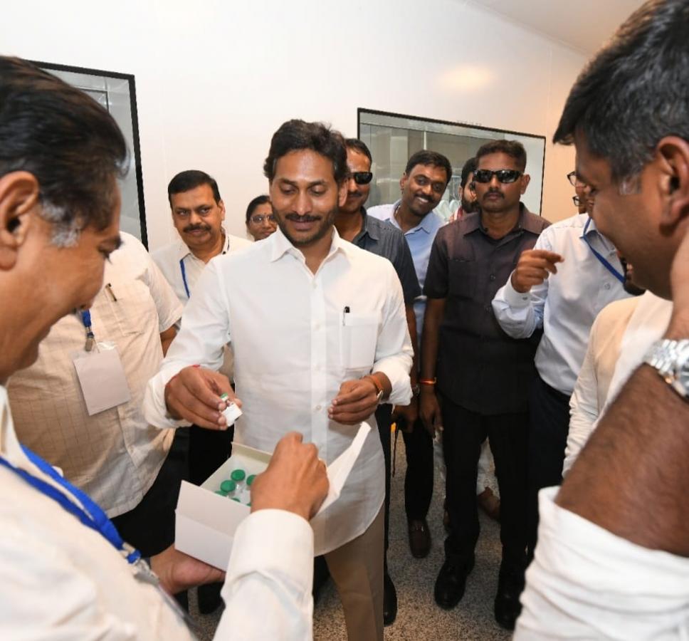 AP CM YS Jagan Vishakapatnam Anakapalle Tour Photos - Sakshi41