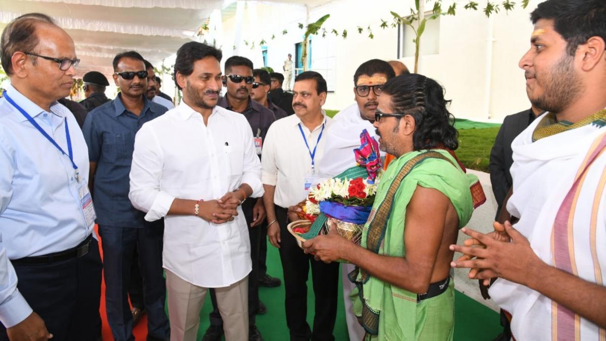 AP CM YS Jagan Vishakapatnam Anakapalle Tour Photos - Sakshi45