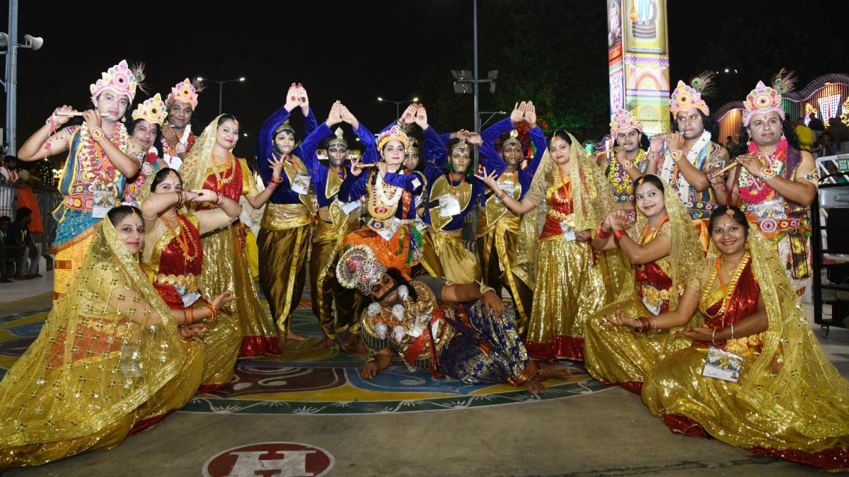 Tirumala Srivari Navaratri Brahmotsavam 2023 Hamsa Vahana Seva Photos - Sakshi13