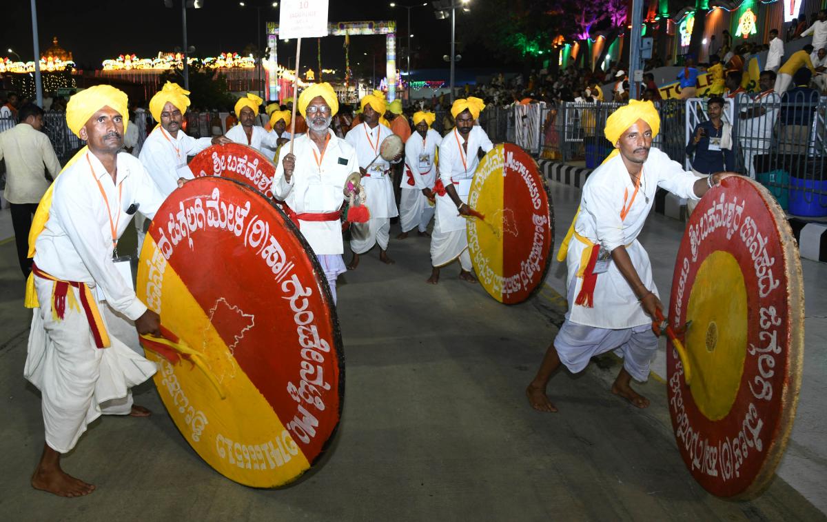 Tirumala Srivari Navaratri Brahmotsavam 2023 Hamsa Vahana Seva Photos - Sakshi16