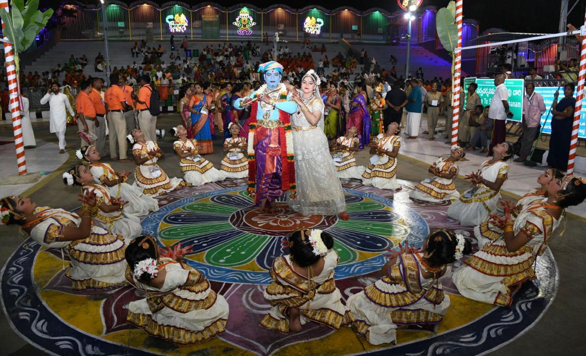 Tirumala Srivari Navaratri Brahmotsavam 2023 Hamsa Vahana Seva Photos - Sakshi23