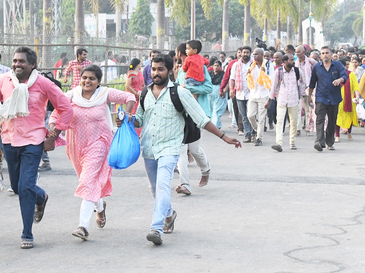 Dussehra Navratri Celebrations At Indrakiladri - Sakshi11