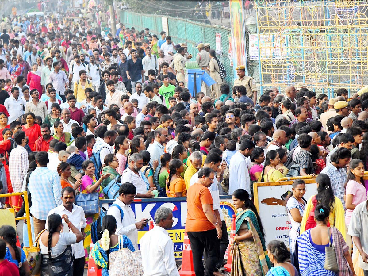 Dussehra Navratri Celebrations At Indrakiladri - Sakshi13