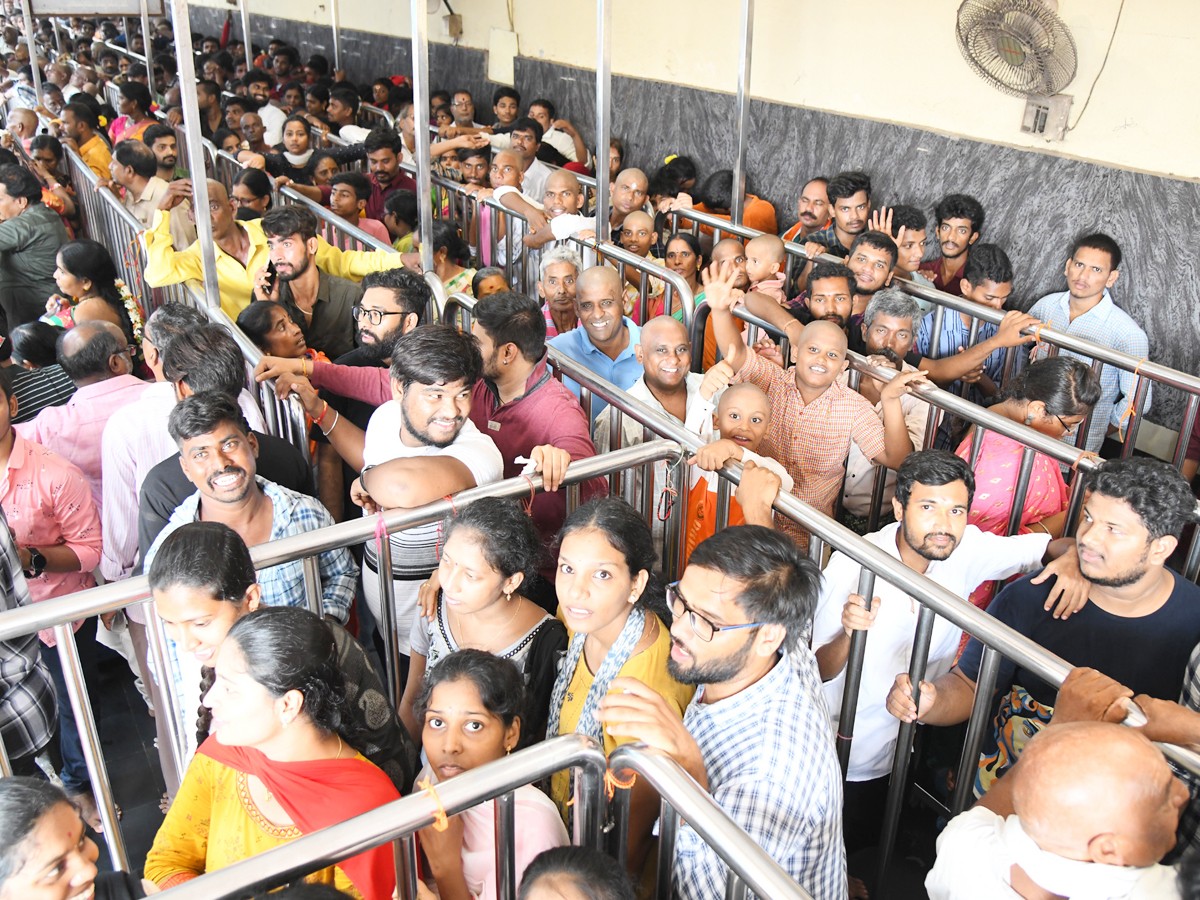 Dussehra Navratri Celebrations At Indrakiladri - Sakshi16