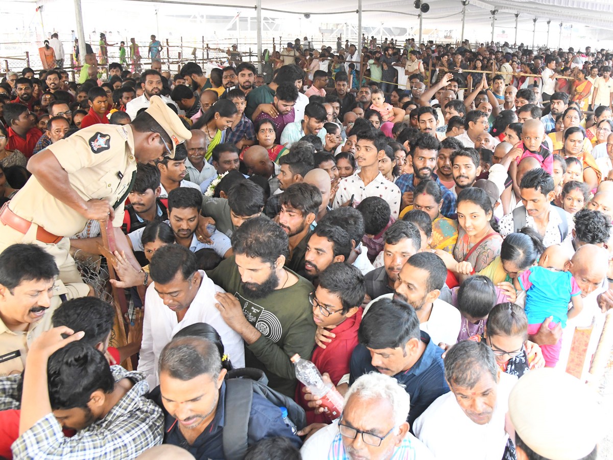 Dussehra Navratri Celebrations At Indrakiladri - Sakshi8