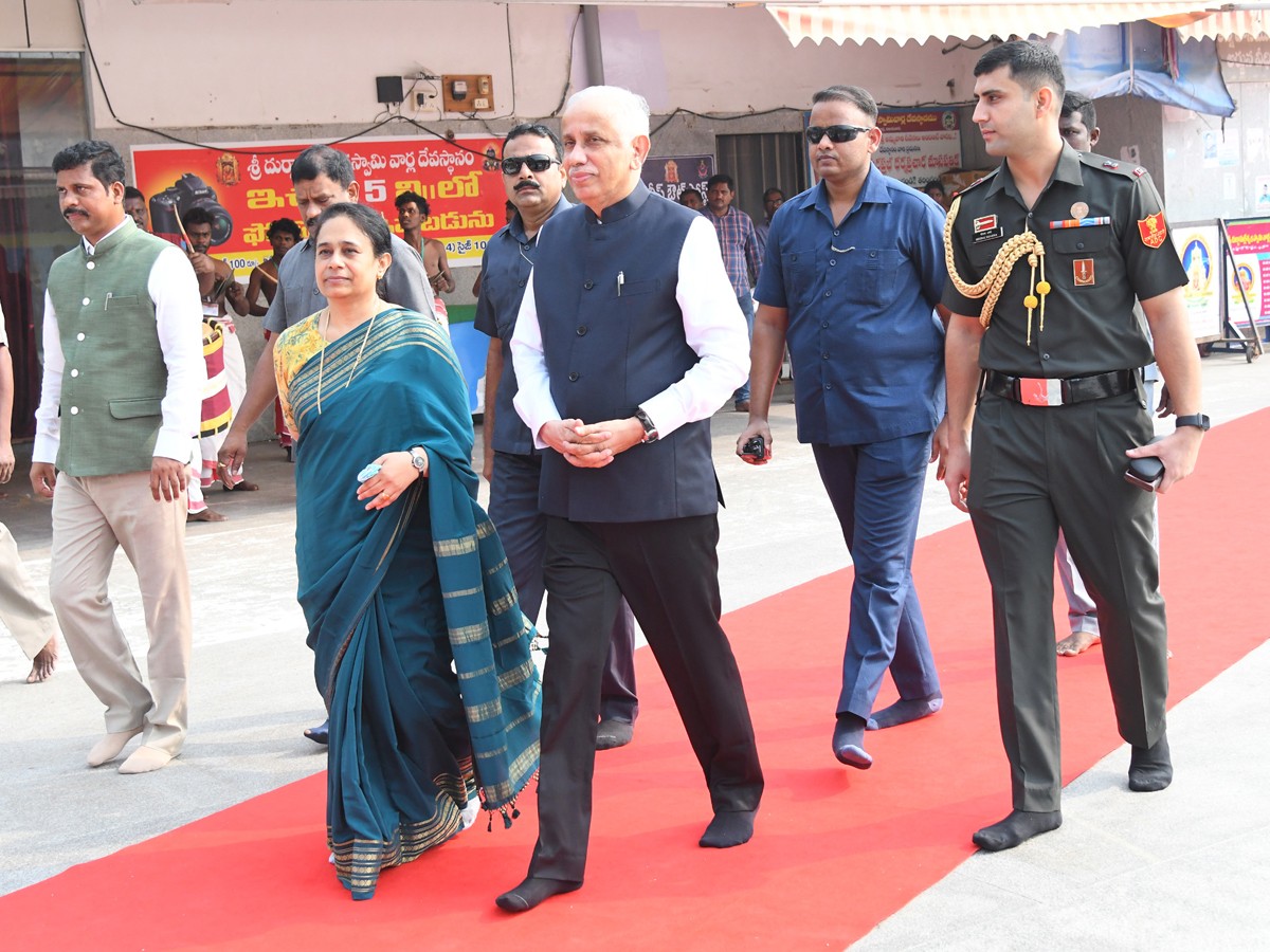 Dussehra Navratri Celebrations At Indrakiladri - Sakshi2