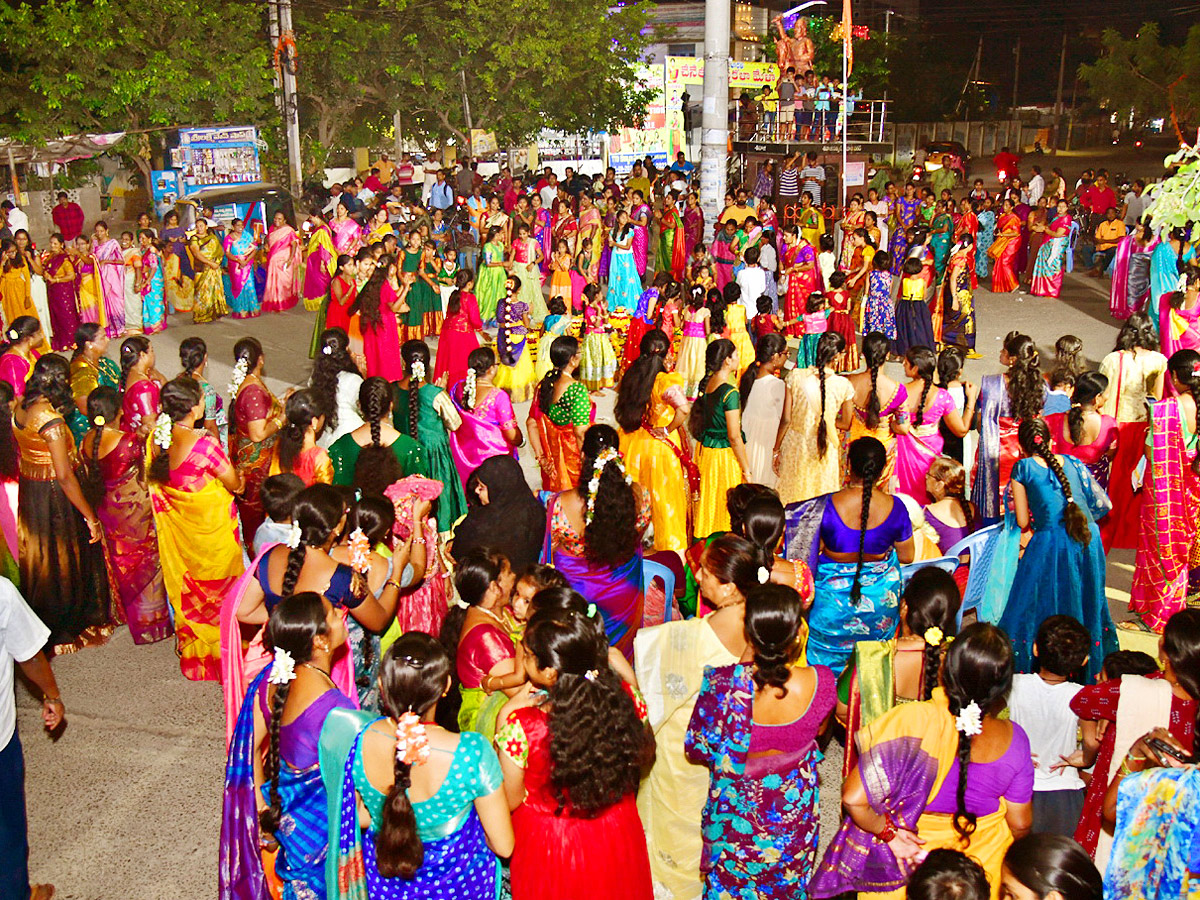 Bathukamma Celebrations Across Telangana State photos - Sakshi21