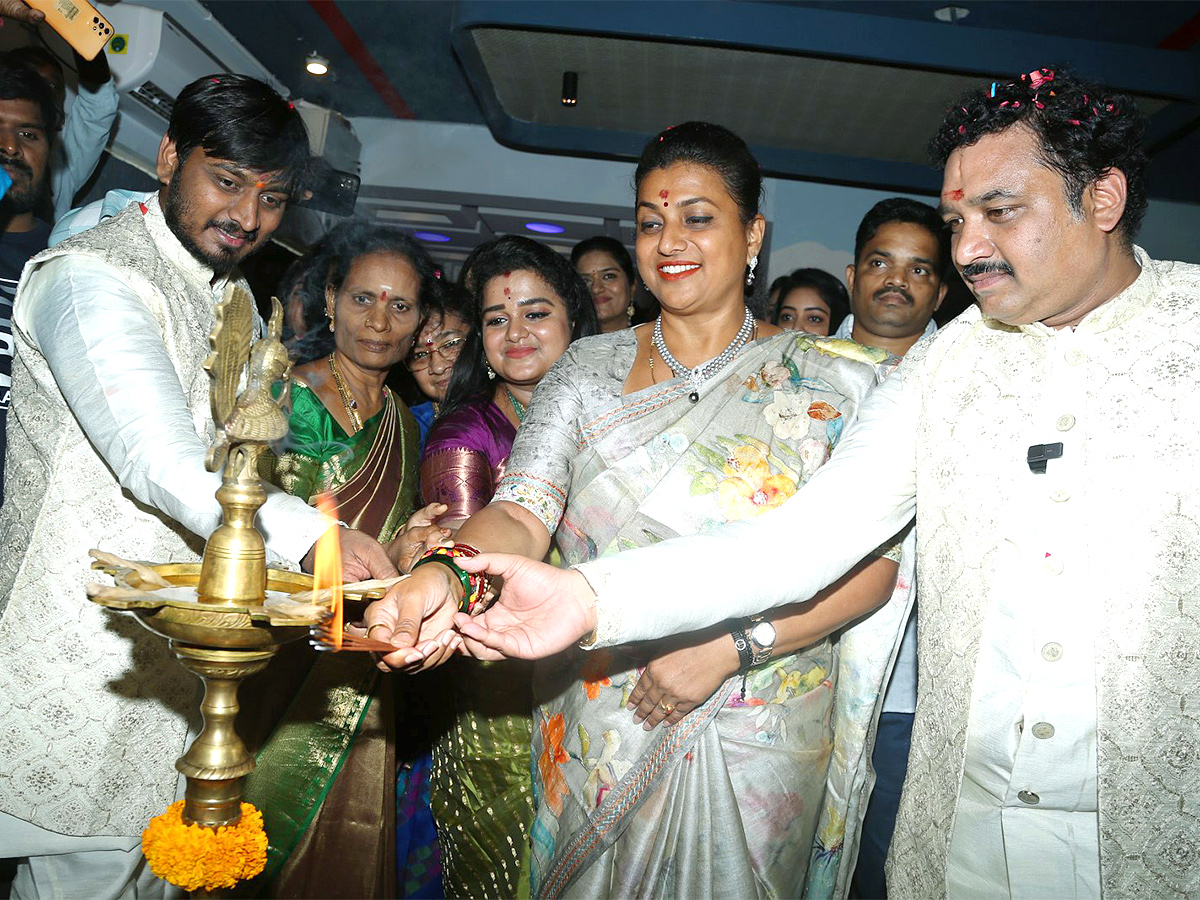 Roja Launches Mee Kadupuninda Restaurant Photos - Sakshi11