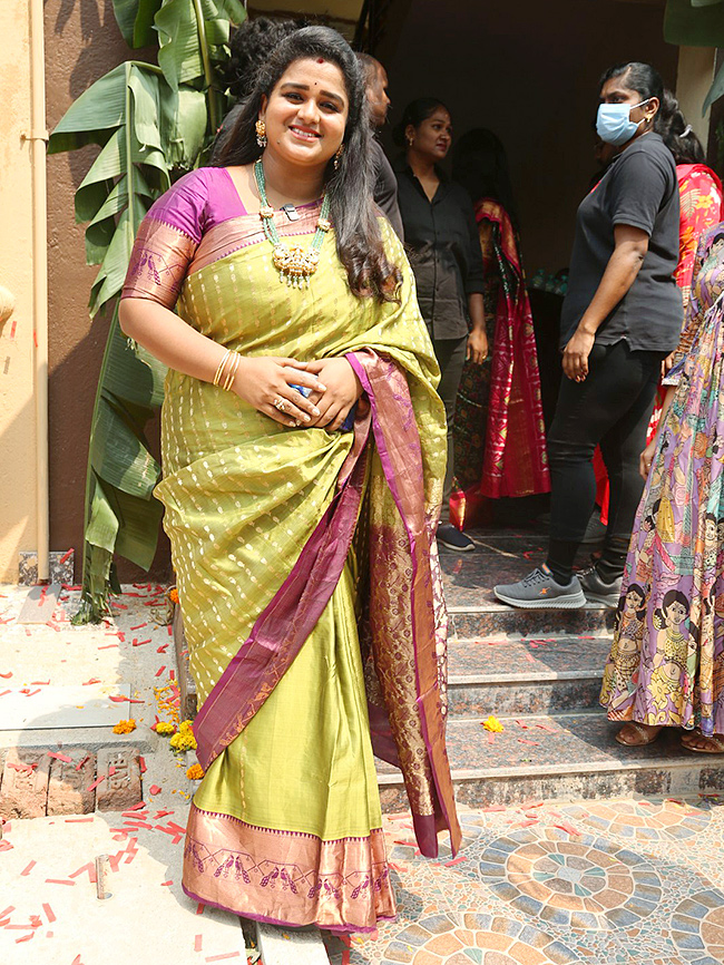 Roja Launches Mee Kadupuninda Restaurant Photos - Sakshi17