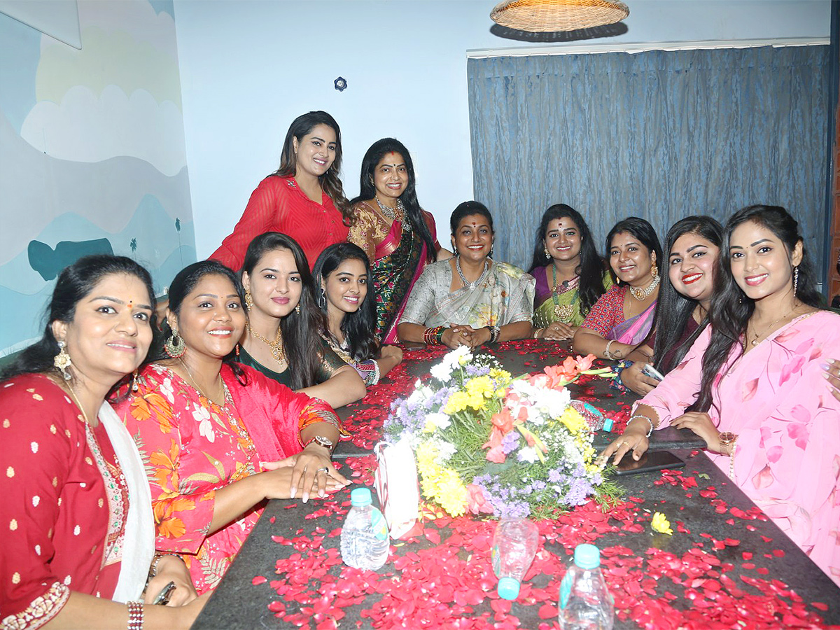 Roja Launches Mee Kadupuninda Restaurant Photos - Sakshi3