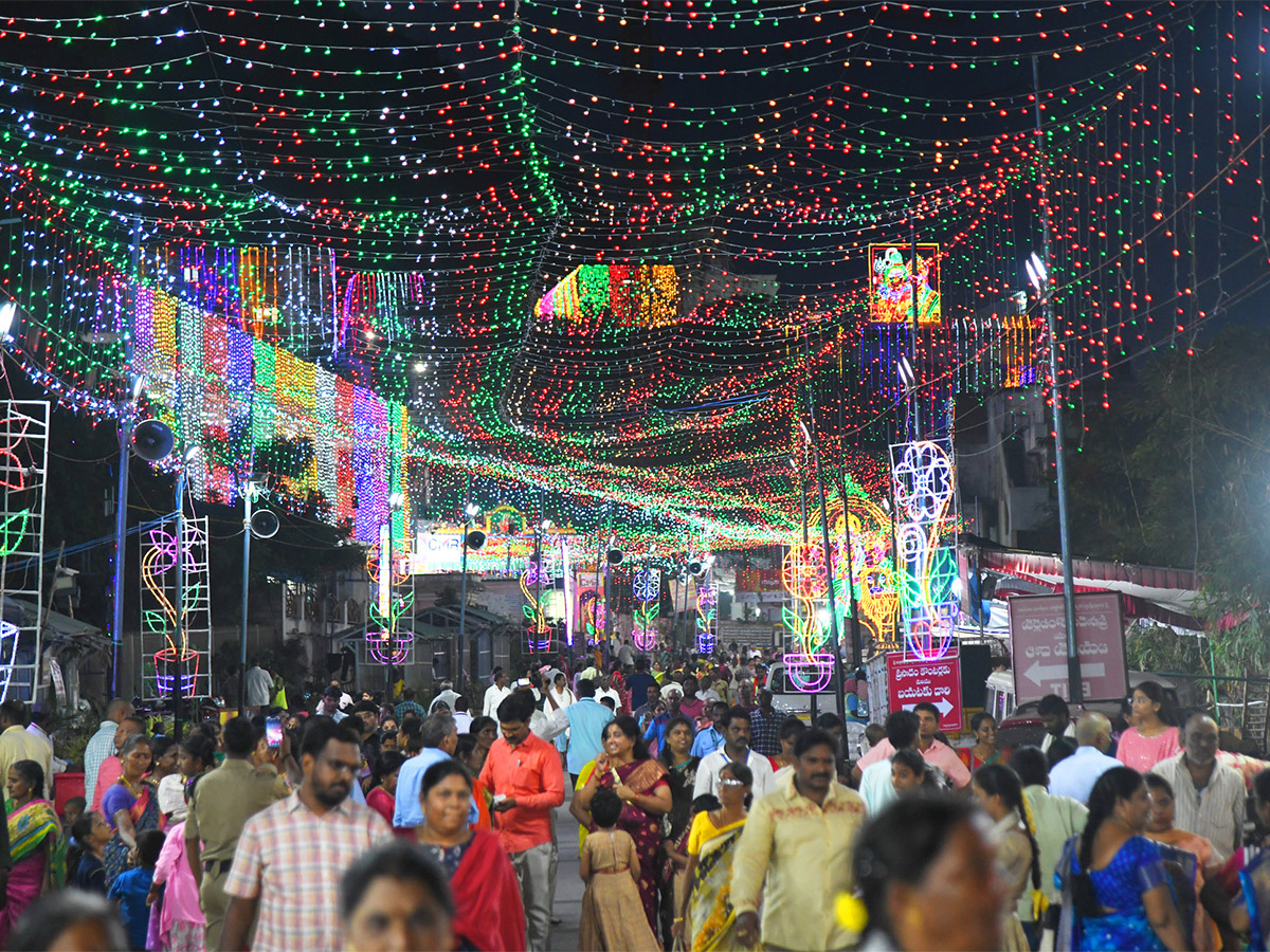 Vijayawada Indrakeeladri Dussehra Celebrations 2023 Photos - Sakshi12