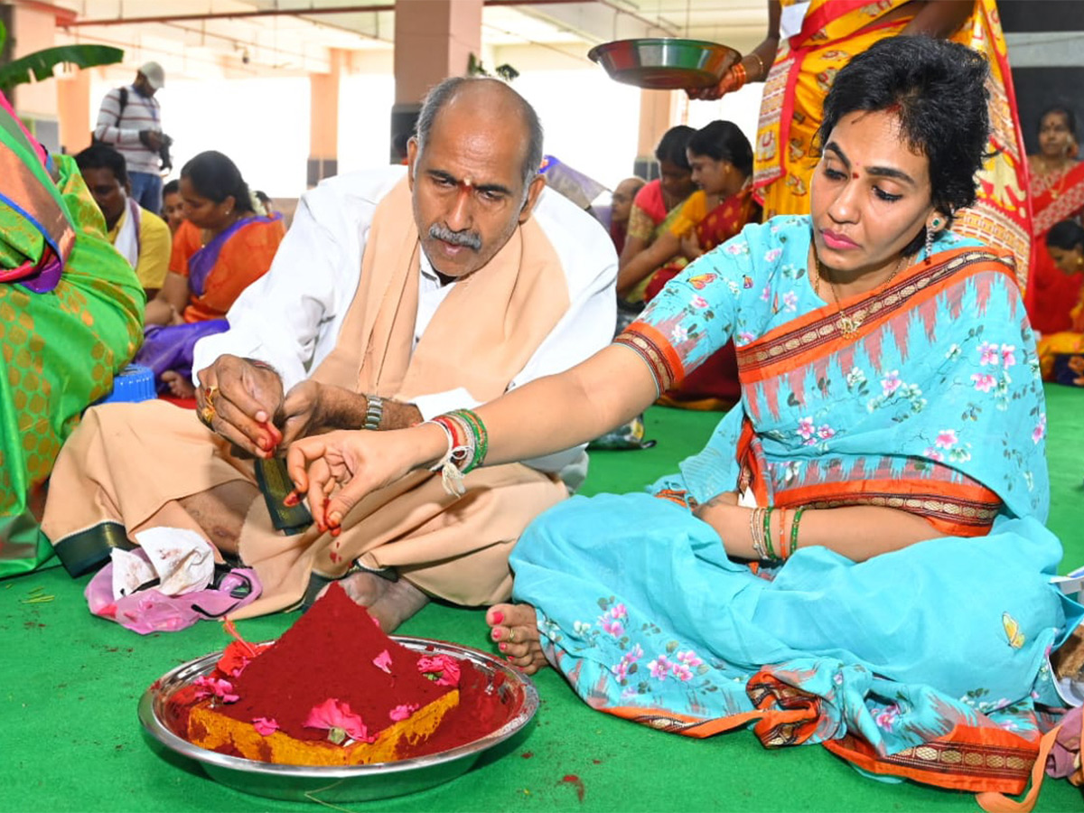 Indrakeeladri Dasara Navaratri Photos - Sakshi11