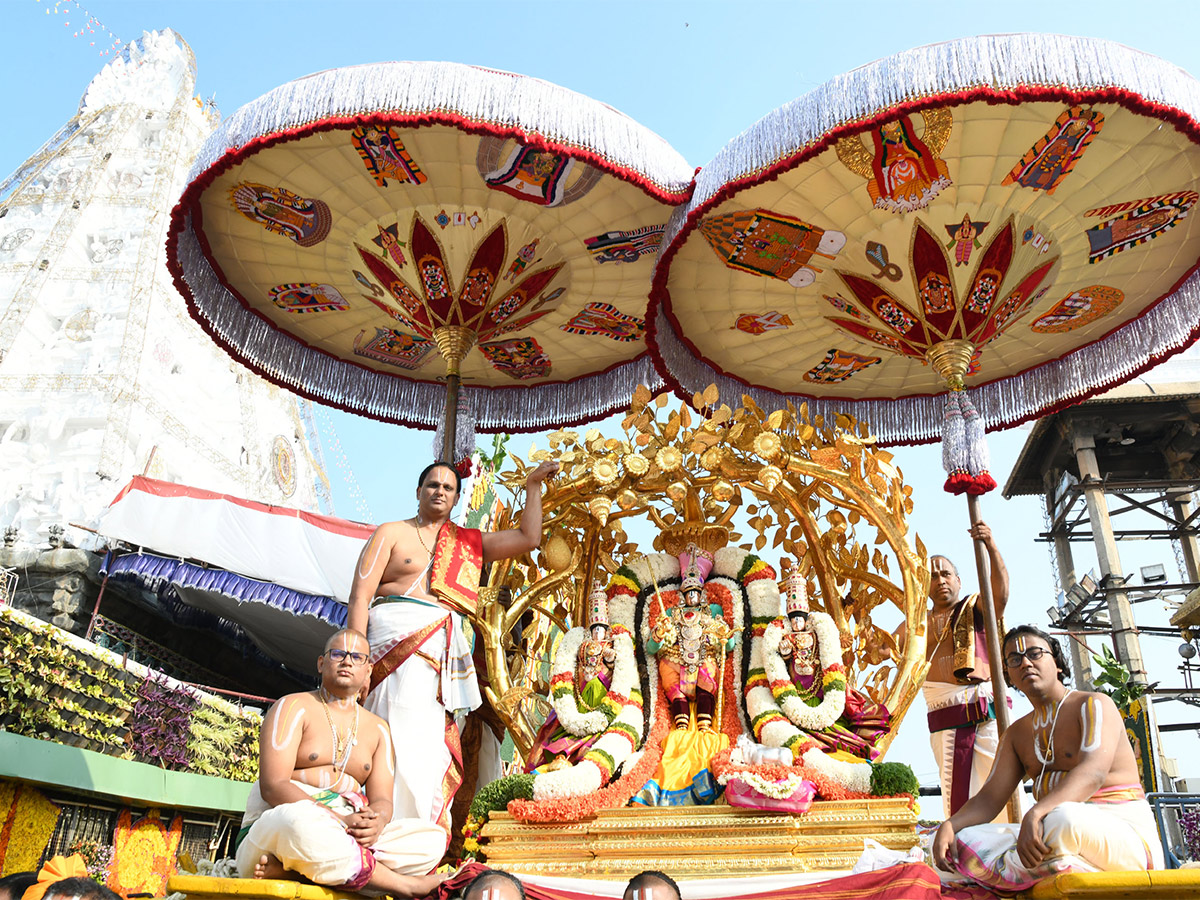 Sri Vari Navaratri Brahmotsavam 2023 Pictures  - Sakshi18