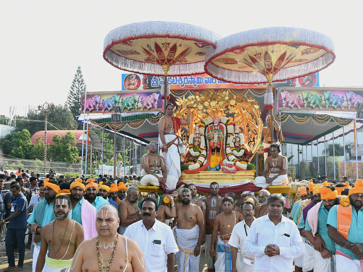 Sri Vari Navaratri Brahmotsavam 2023 Pictures  - Sakshi20