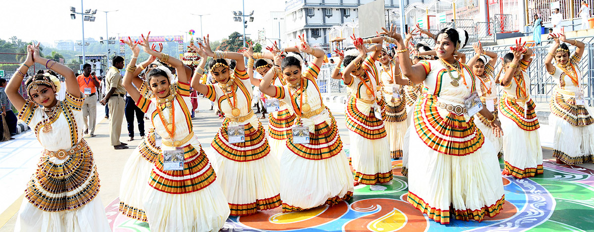 Sri Vari Navaratri Brahmotsavam 2023 Pictures  - Sakshi38