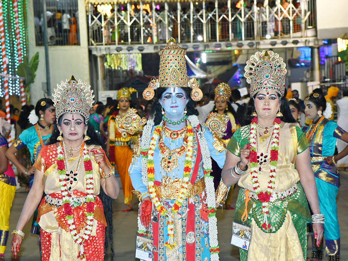 Tirumala Srivari Navaratri Brahmotsavam 2023 - Sarva Bhoopala Vahanam Photos - Sakshi19