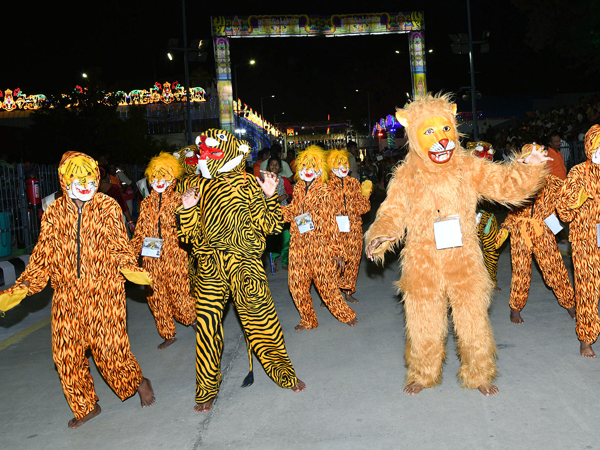 Tirumala Srivari Navaratri Brahmotsavam 2023 - Sarva Bhoopala Vahanam Photos - Sakshi23