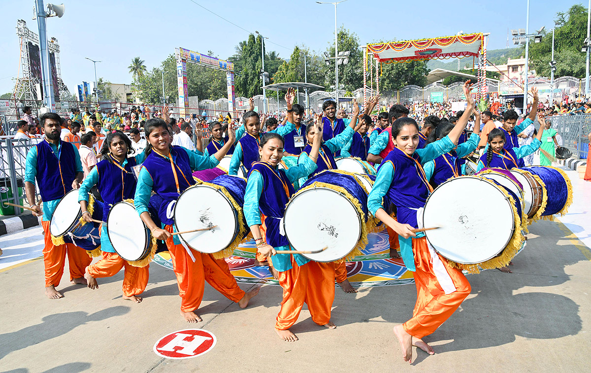 tirumala brahmothsavalu mohini avatharamu PHOTOS - Sakshi15