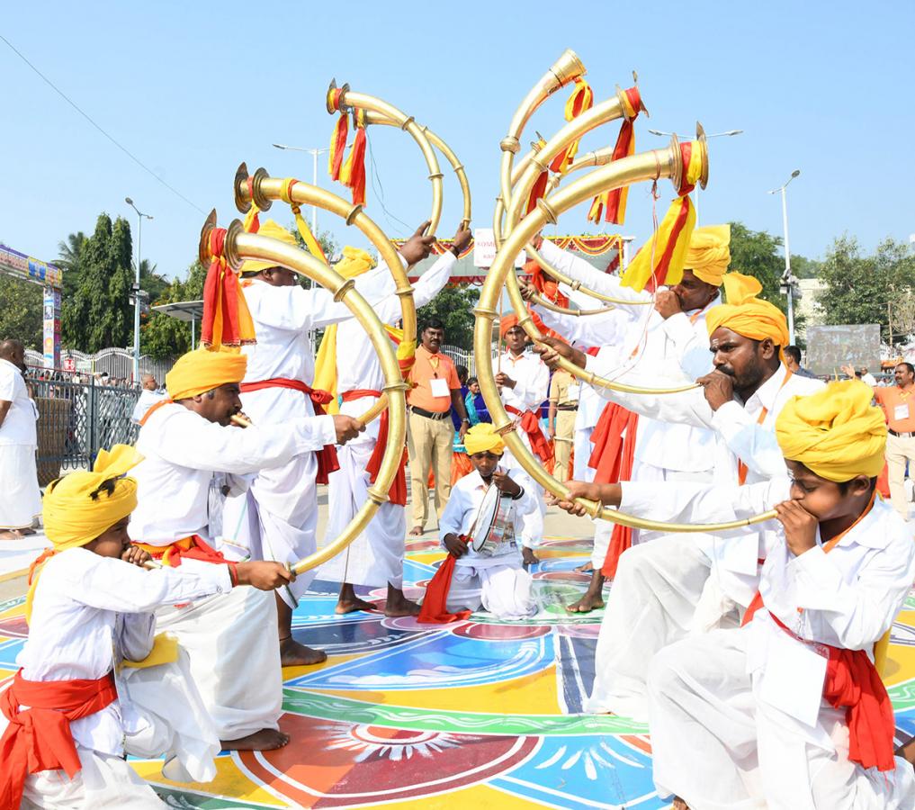 tirumala brahmothsavalu mohini avatharamu PHOTOS - Sakshi16