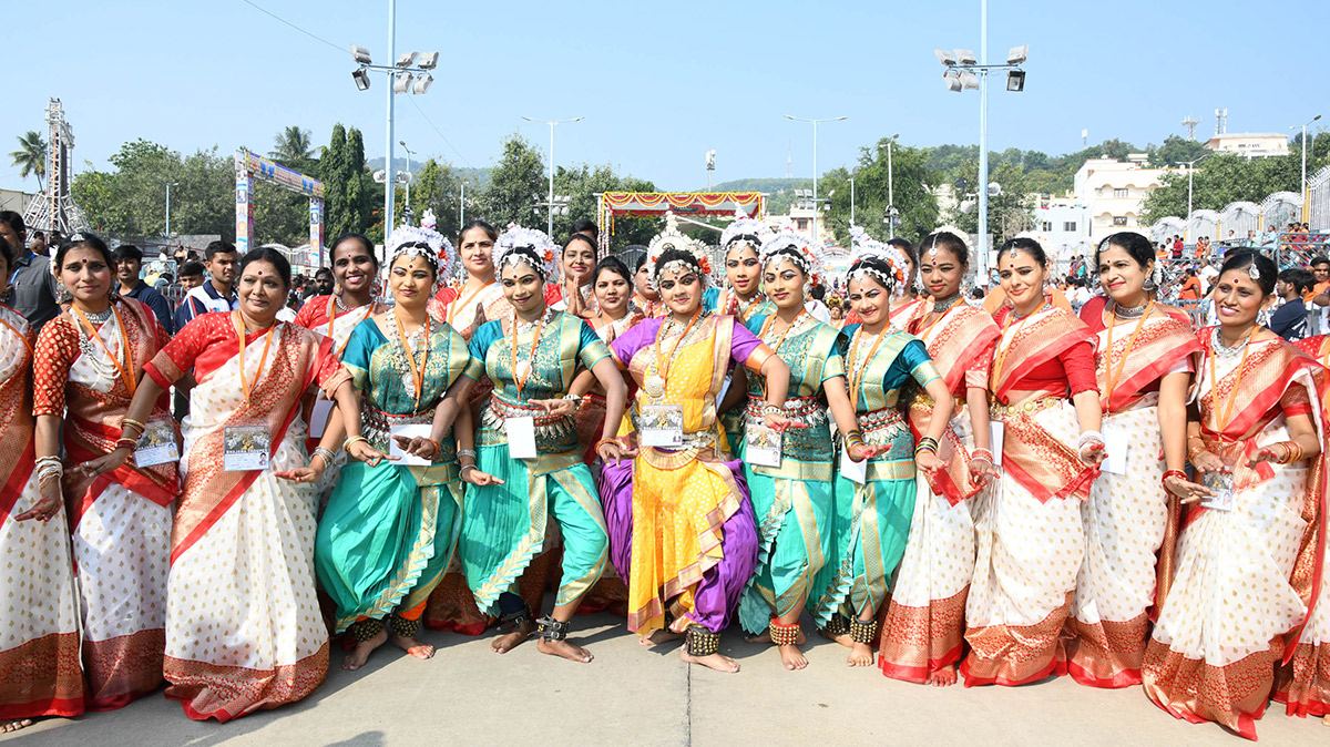 tirumala brahmothsavalu mohini avatharamu PHOTOS - Sakshi35