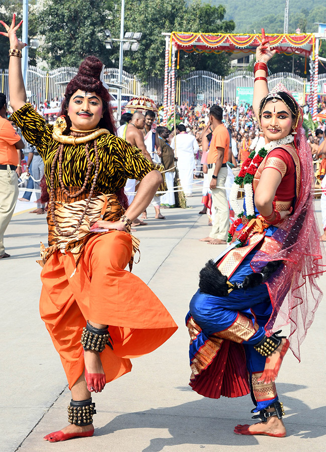 tirumala brahmothsavalu mohini avatharamu PHOTOS - Sakshi42