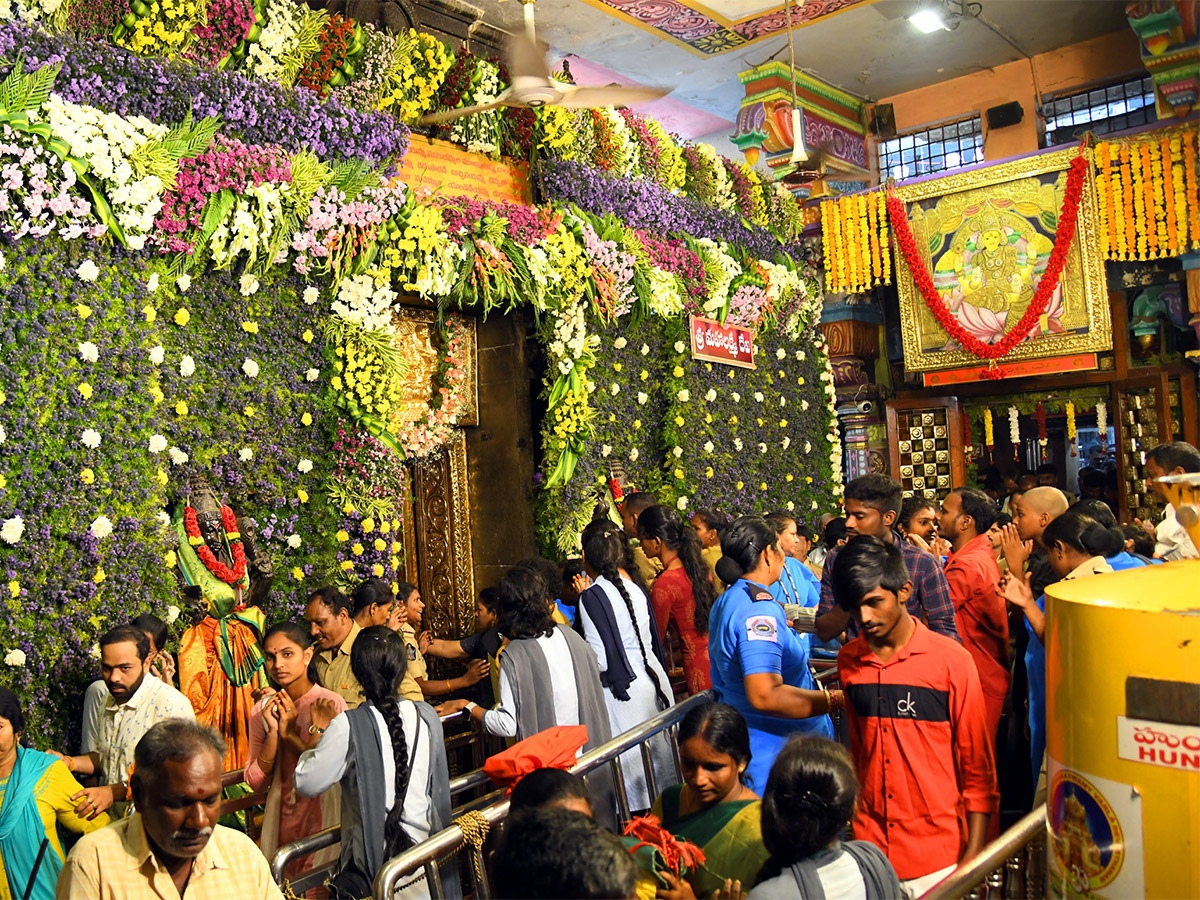 Navaratri Utsavalu Celebration 2023 at Vijayawada - Sakshi7