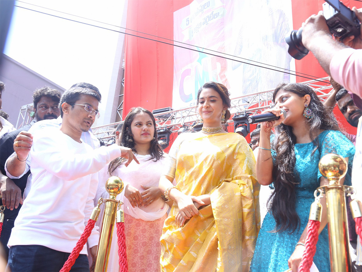 Actress keerthy suresh launches cmr shopping mall at Balapur Photos - Sakshi18