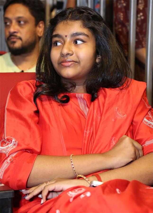 Renu Desai Daughter Aadhya Stills - Sakshi13