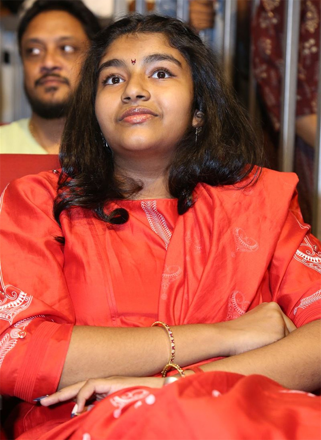 Renu Desai Daughter Aadhya Stills - Sakshi18