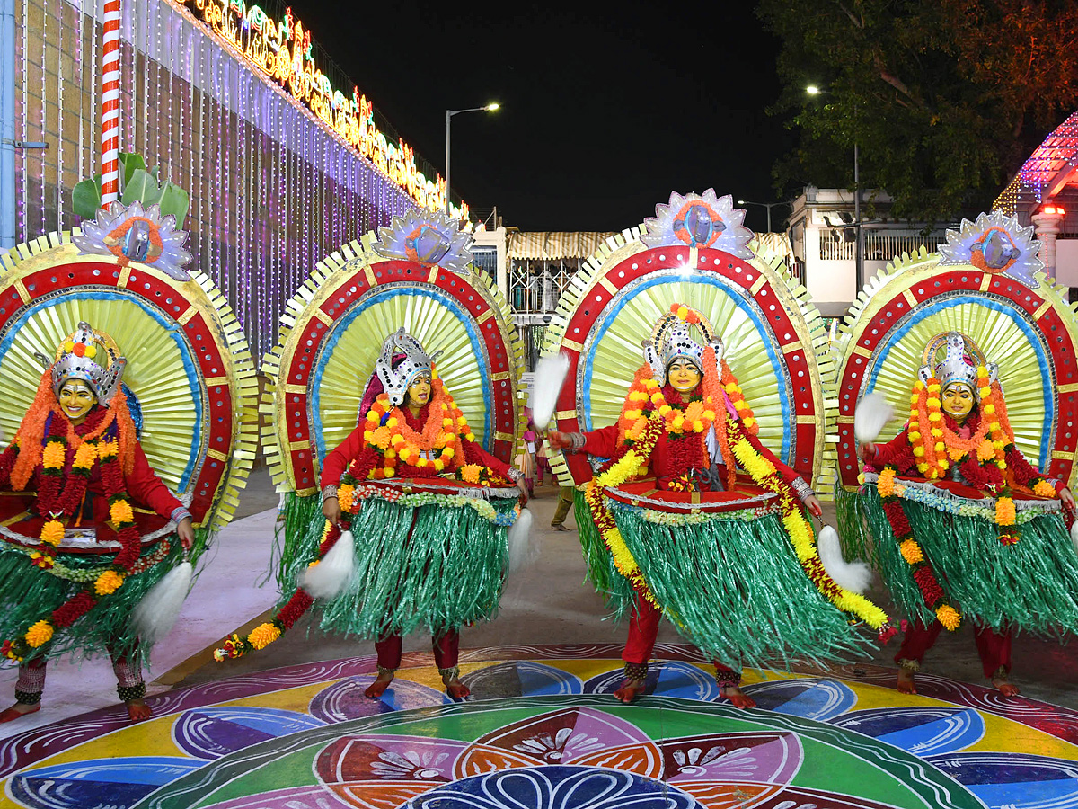 Tirumala Srivari Navaratri Brahmotsavam 2023 - Pushpaka Vimanam Photos - Sakshi17