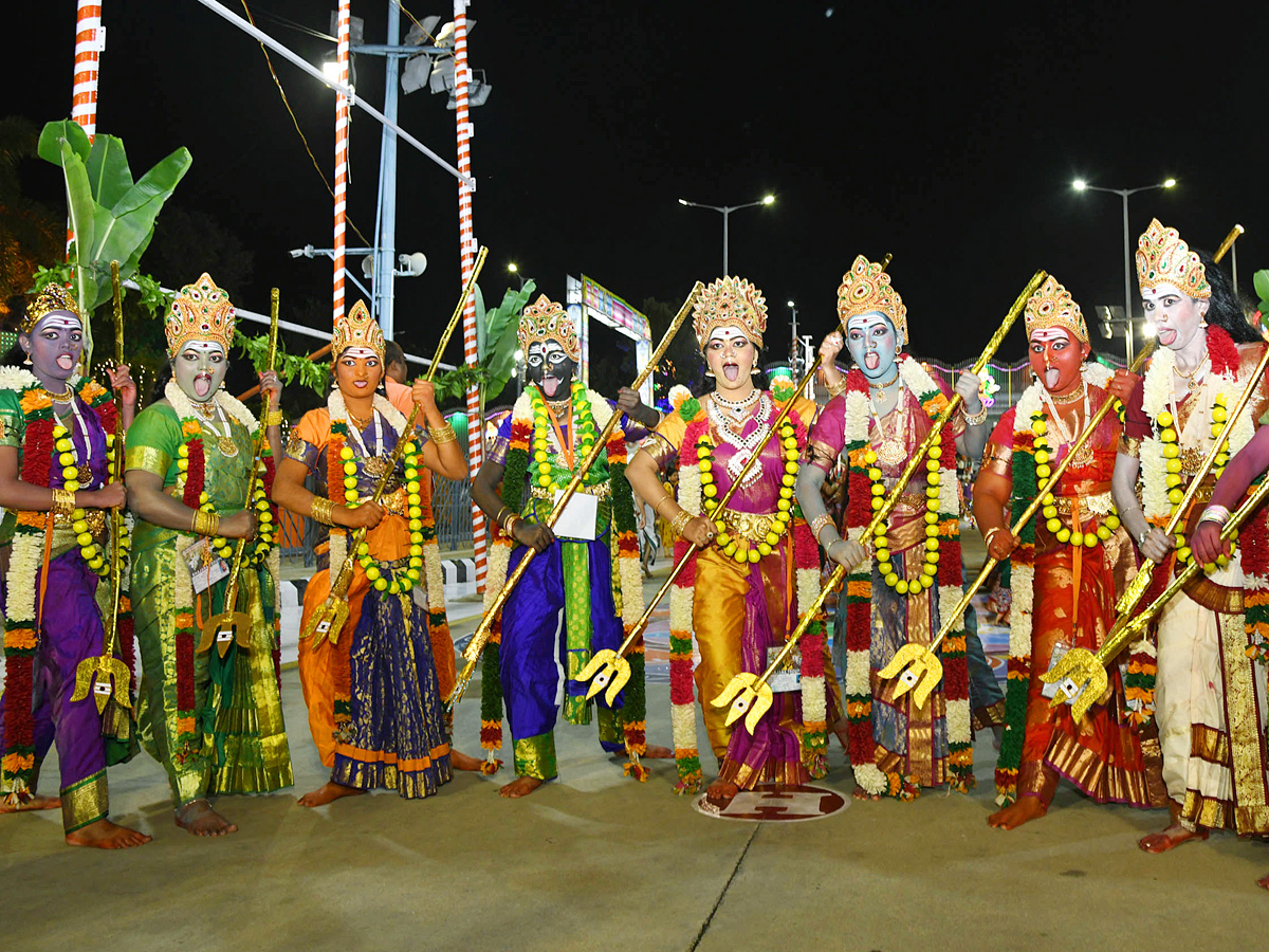 Tirumala Srivari Navaratri Brahmotsavam 2023 - Pushpaka Vimanam Photos - Sakshi14