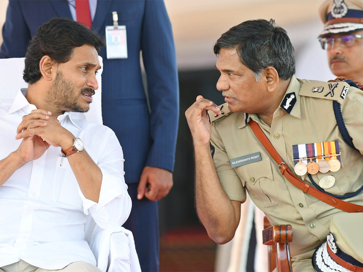 CM YS Jagan Participated Police Commemoration Day 2023 - Sakshi18