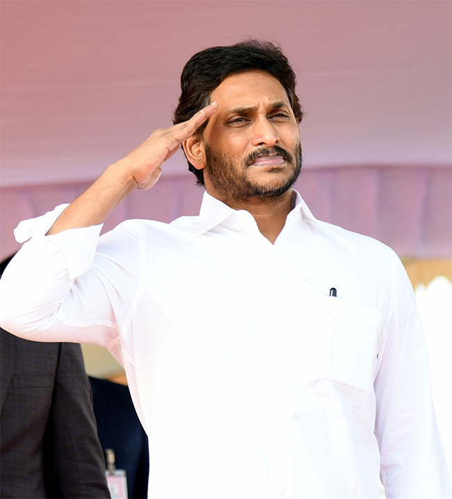 CM YS Jagan Participated Police Commemoration Day 2023 - Sakshi20