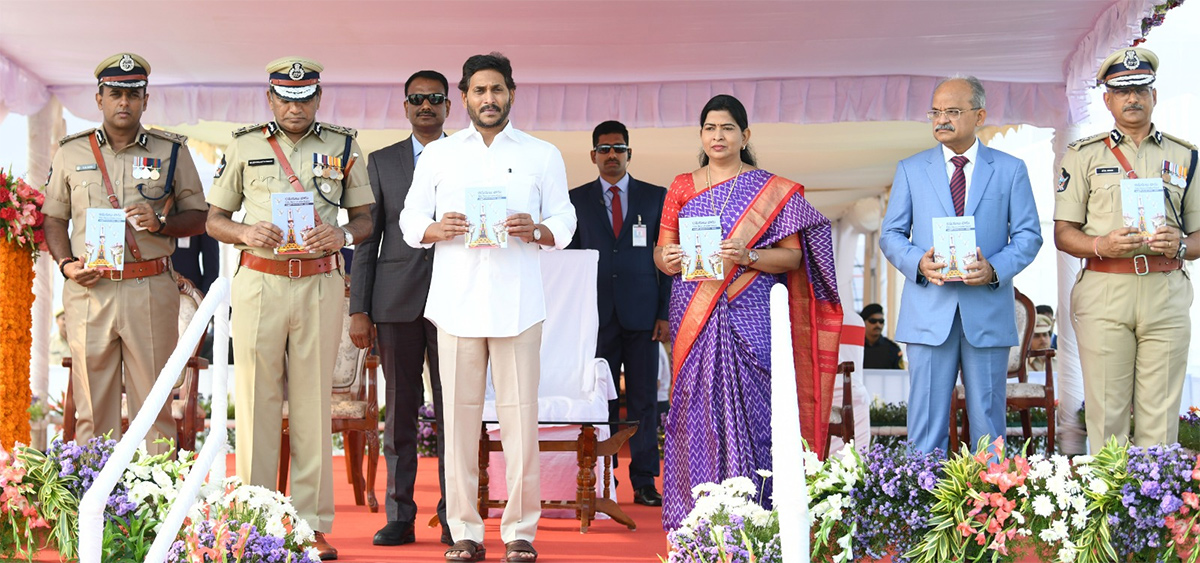 CM YS Jagan Participated Police Commemoration Day 2023 - Sakshi22