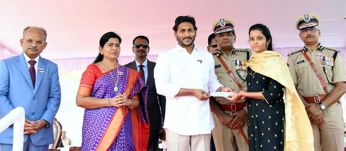 CM YS Jagan Participated Police Commemoration Day 2023 - Sakshi36