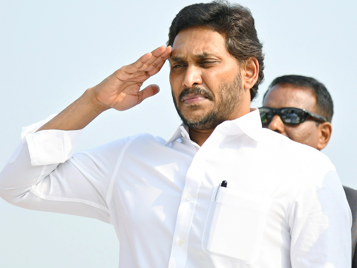 CM YS Jagan Participated Police Commemoration Day 2023 - Sakshi40