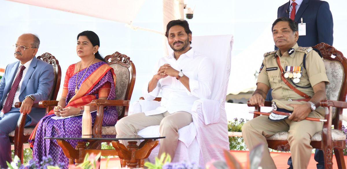 CM YS Jagan Participated Police Commemoration Day 2023 - Sakshi9