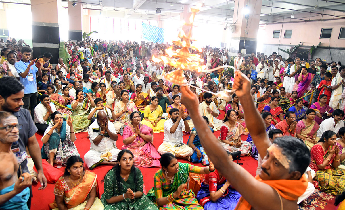 Navaratri 2023 Celebrations at Vijayawada Photos - Sakshi11